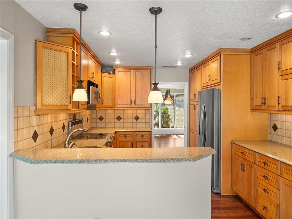 Active With Contract: $575,000 (4 beds, 3 baths, 2602 Square Feet)