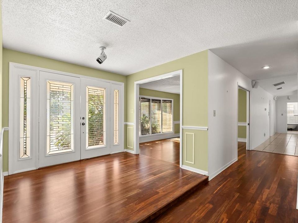 Active With Contract: $575,000 (4 beds, 3 baths, 2602 Square Feet)