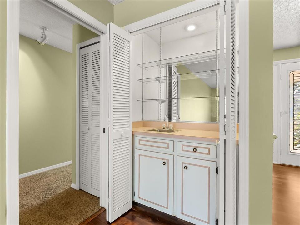 Active With Contract: $575,000 (4 beds, 3 baths, 2602 Square Feet)