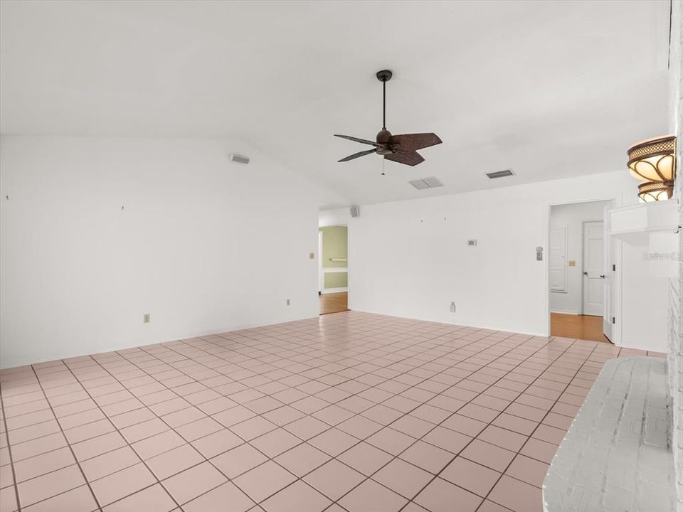 Active With Contract: $575,000 (4 beds, 3 baths, 2602 Square Feet)