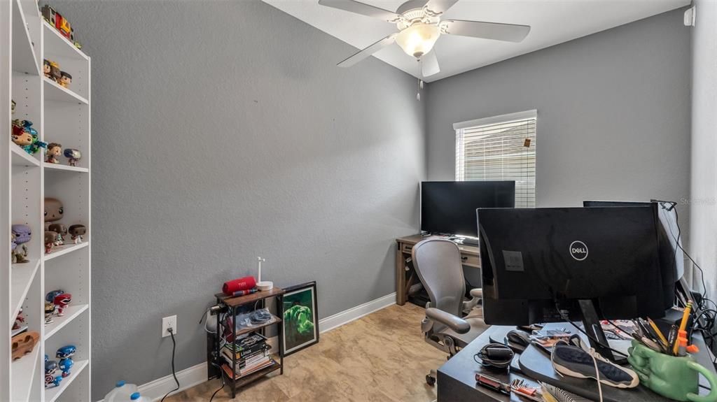 For Sale: $525,000 (4 beds, 3 baths, 2550 Square Feet)