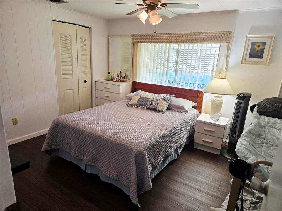 For Sale: $214,750 (2 beds, 2 baths, 1056 Square Feet)