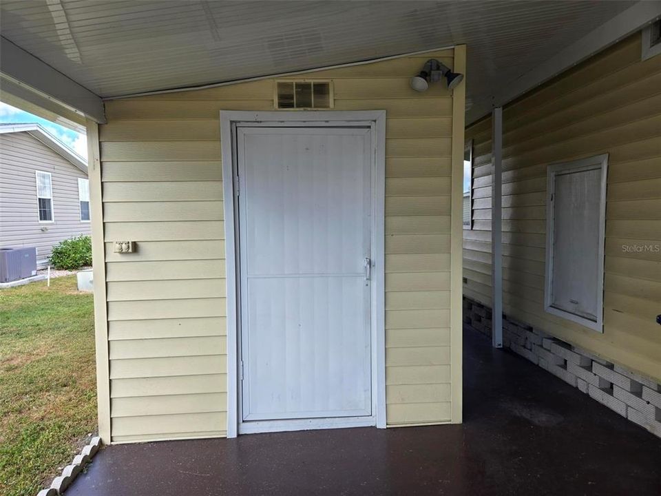 For Sale: $214,750 (2 beds, 2 baths, 1056 Square Feet)