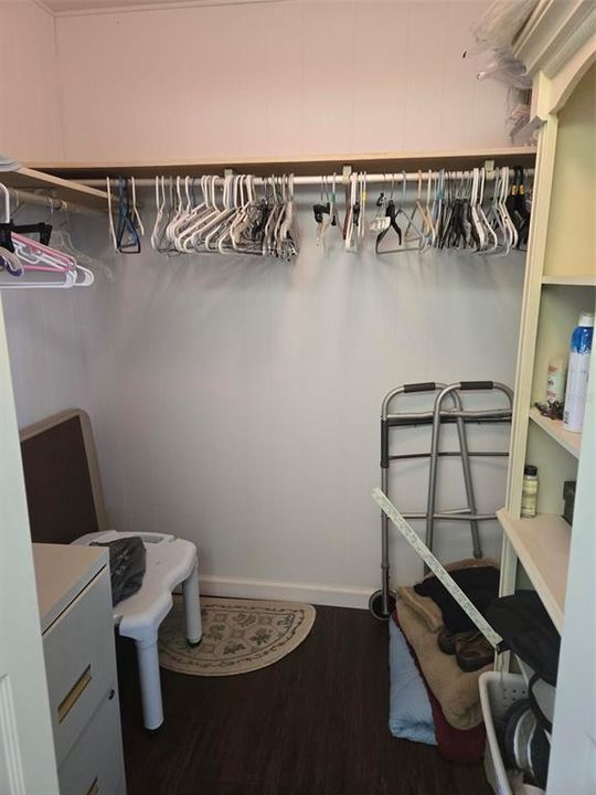 For Sale: $214,750 (2 beds, 2 baths, 1056 Square Feet)