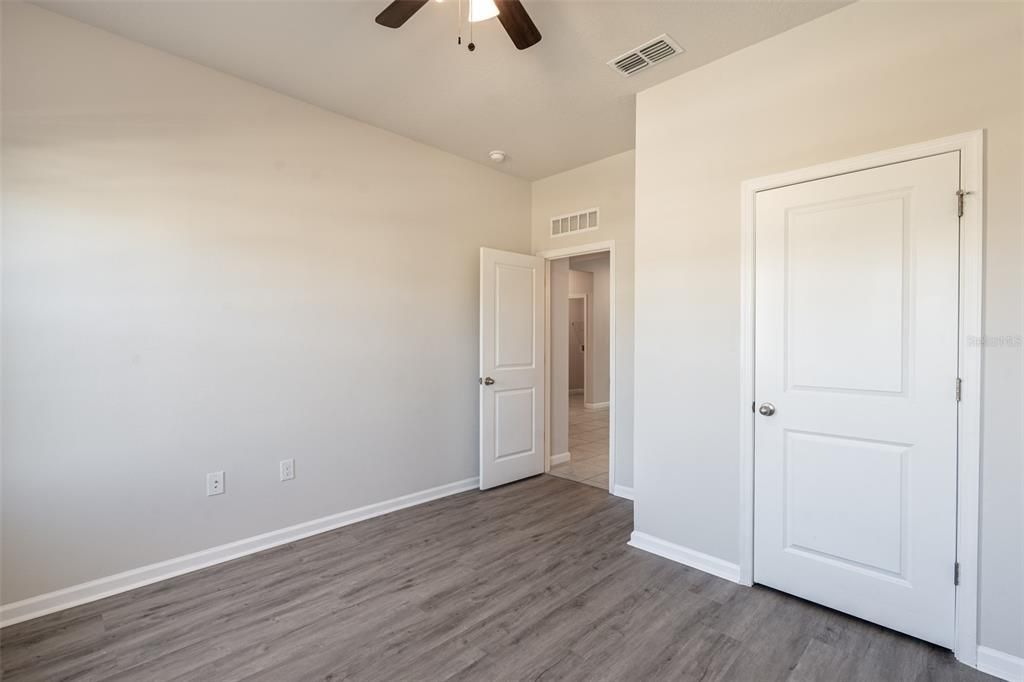 For Rent: $2,300 (4 beds, 2 baths, 1996 Square Feet)