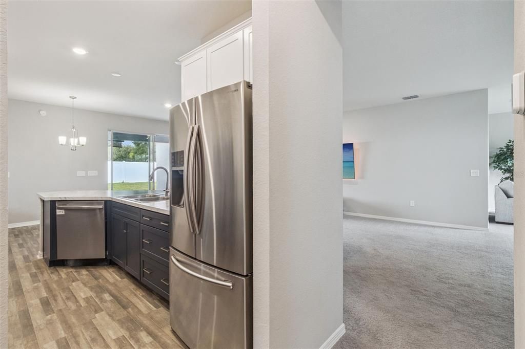 待售: $425,000 (4 贝兹, 3 浴室, 2310 平方英尺)