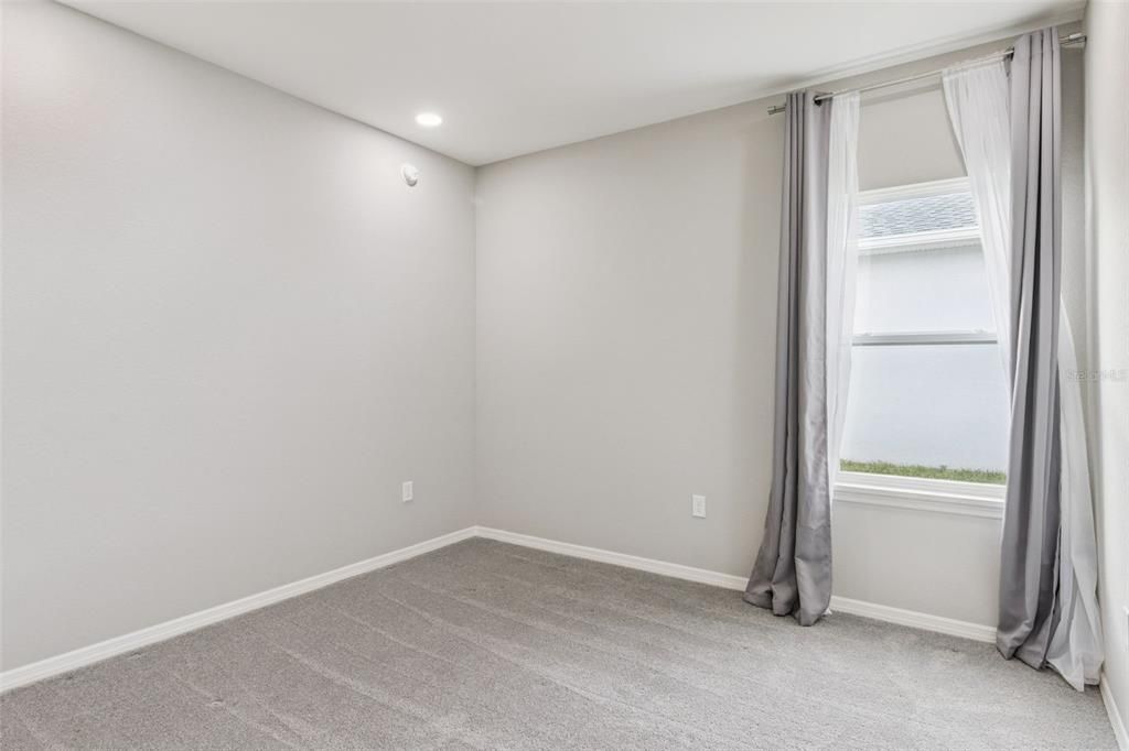 待售: $425,000 (4 贝兹, 3 浴室, 2310 平方英尺)