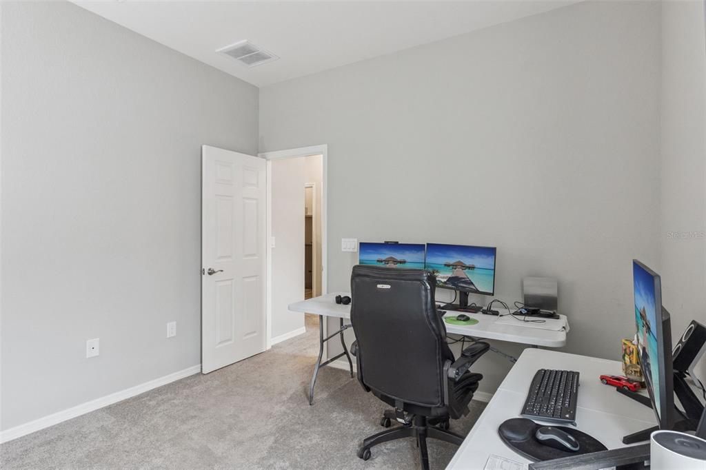 待售: $425,000 (4 贝兹, 3 浴室, 2310 平方英尺)