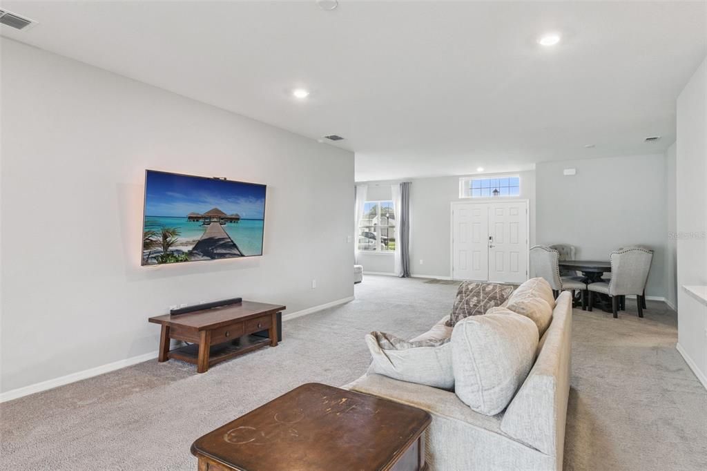 待售: $425,000 (4 贝兹, 3 浴室, 2310 平方英尺)