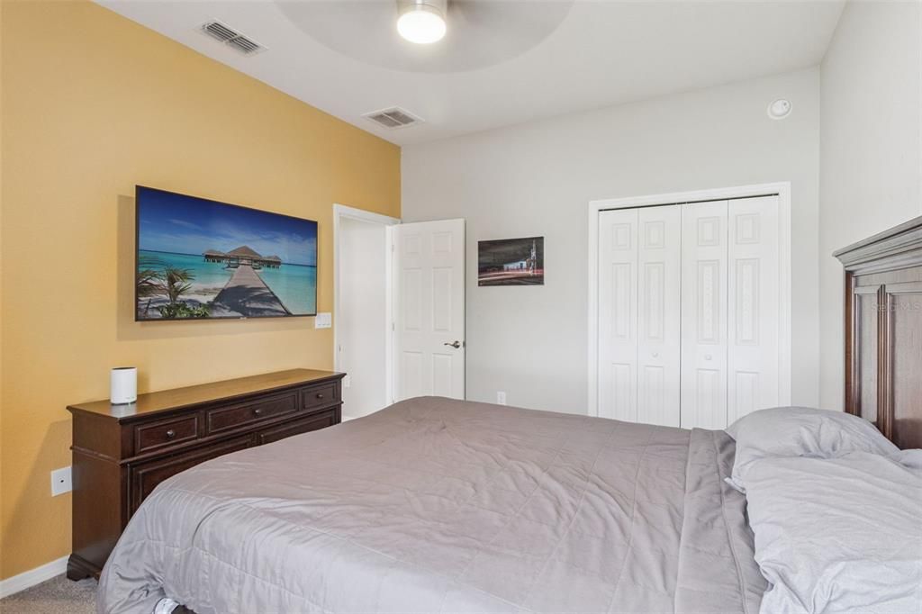 待售: $425,000 (4 贝兹, 3 浴室, 2310 平方英尺)