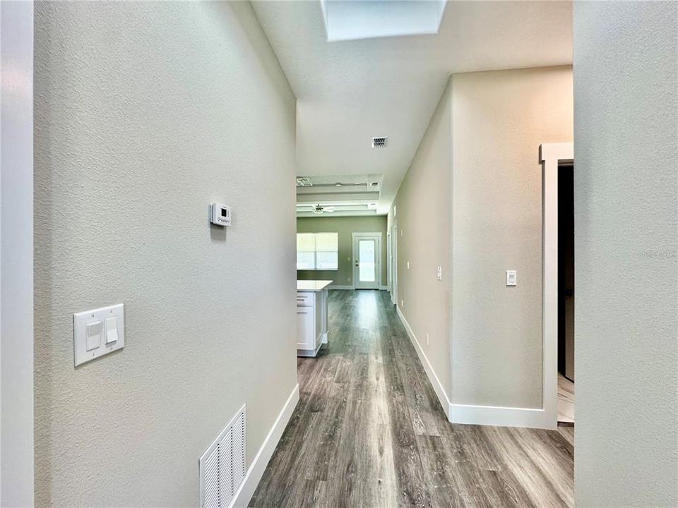 出租: $1,750 (3 贝兹, 2 浴室, 1200 平方英尺)