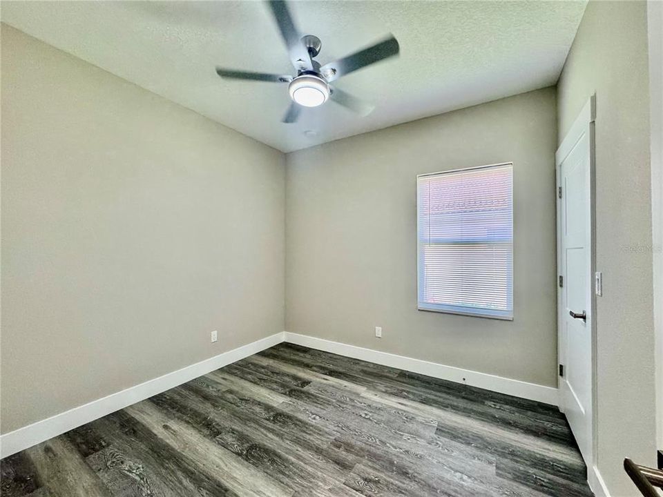 出租: $1,750 (3 贝兹, 2 浴室, 1200 平方英尺)