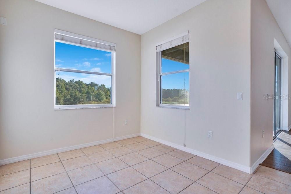 На продажу: $325,000 (3 спален, 2 ванн, 1910 Квадратных фут)