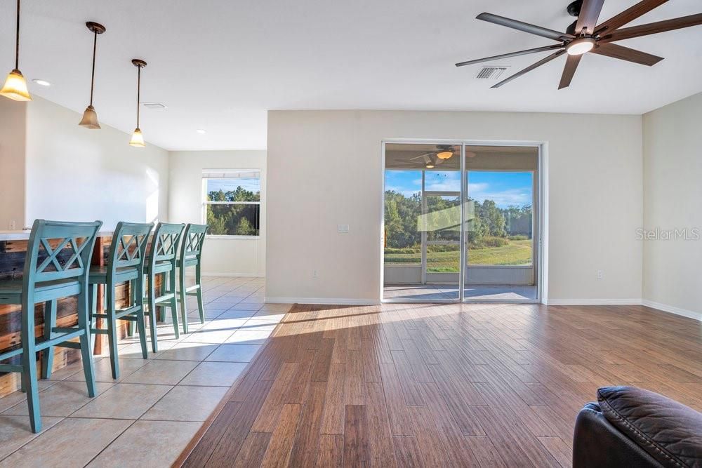 На продажу: $325,000 (3 спален, 2 ванн, 1910 Квадратных фут)