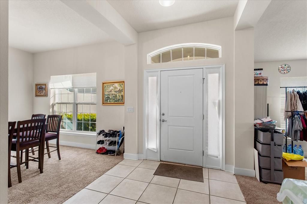 En Venta: $399,000 (4 camas, 3 baños, 2549 Pies cuadrados)