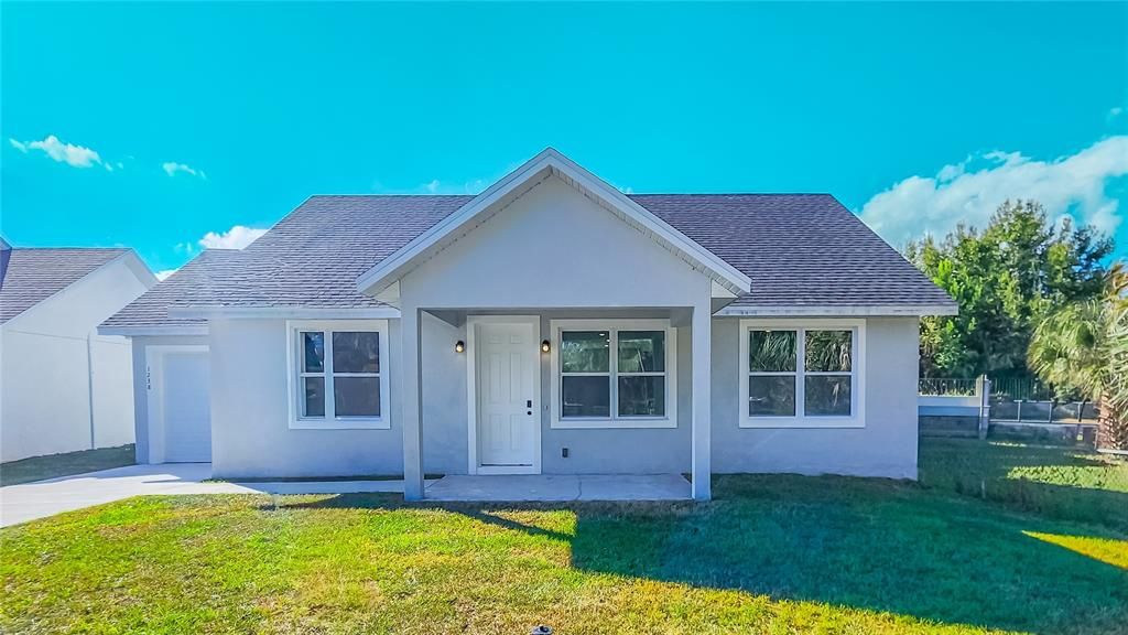 For Sale: $284,990 (3 beds, 2 baths, 1285 Square Feet)