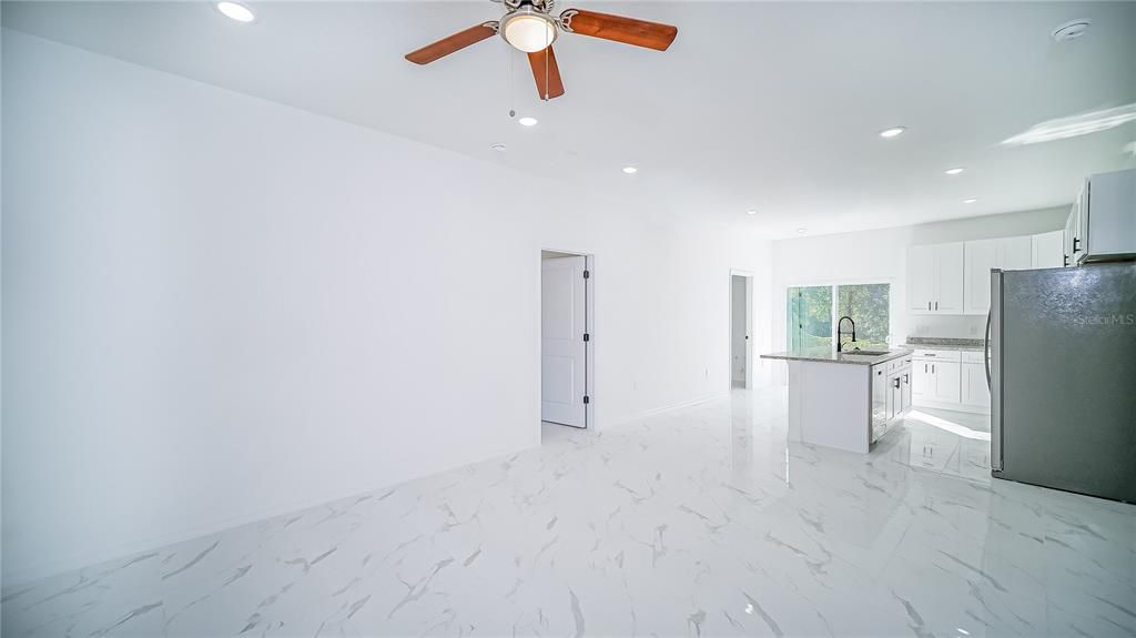 For Sale: $284,990 (3 beds, 2 baths, 1285 Square Feet)