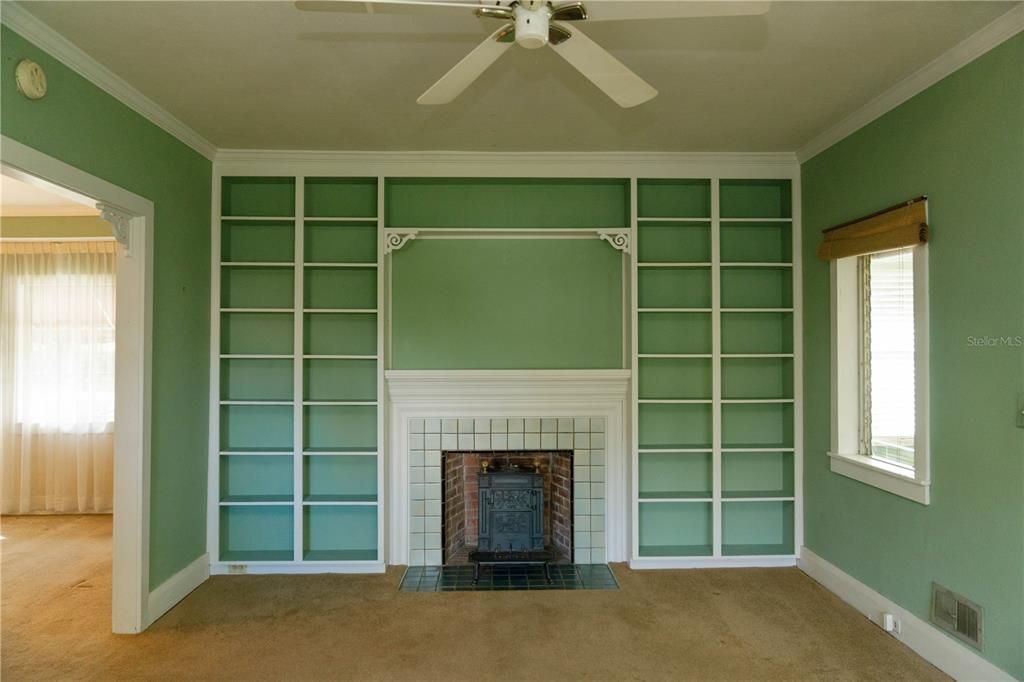 合同活跃: $525,000 (3 贝兹, 2 浴室, 1520 平方英尺)