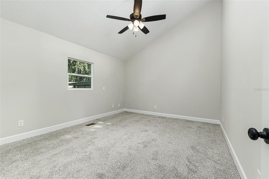 For Sale: $339,950 (2 beds, 2 baths, 1277 Square Feet)