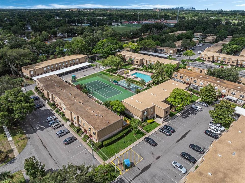 Под контрактом: $215,000 (2 спален, 1 ванн, 1219 Квадратных фут)