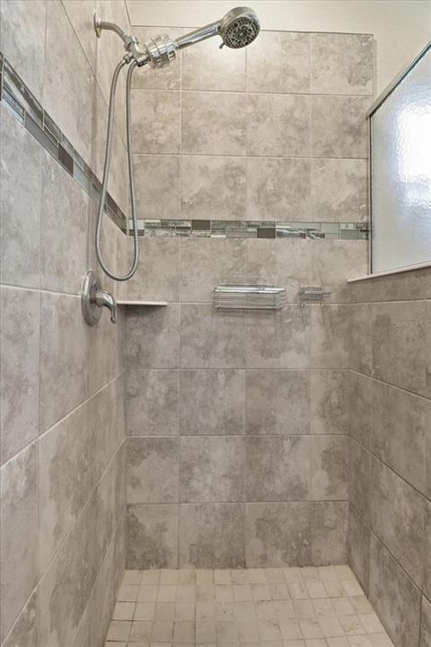 Active With Contract: $390,000 (4 beds, 3 baths, 2332 Square Feet)