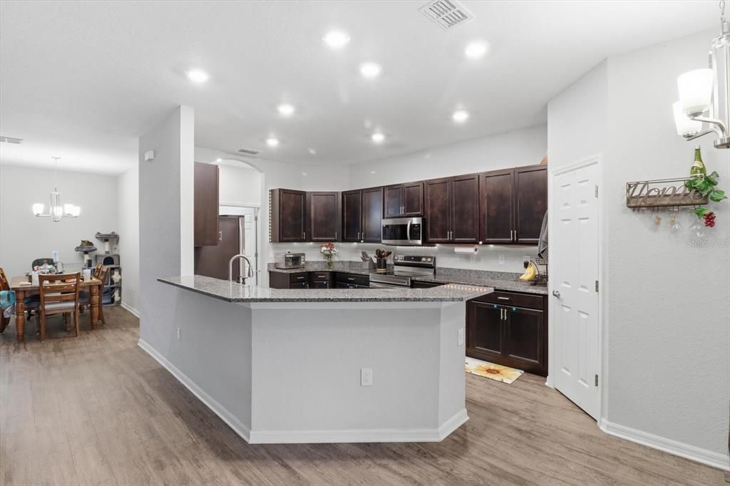 Active With Contract: $390,000 (4 beds, 3 baths, 2332 Square Feet)