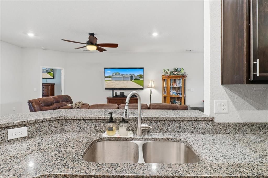 Active With Contract: $390,000 (4 beds, 3 baths, 2332 Square Feet)