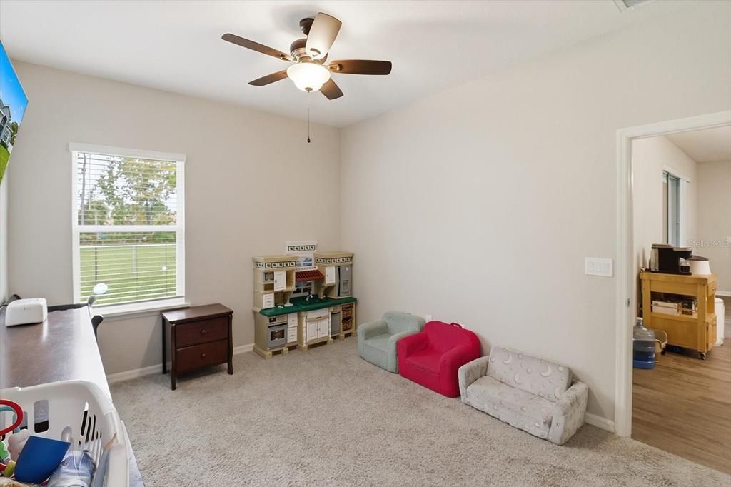 Active With Contract: $390,000 (4 beds, 3 baths, 2332 Square Feet)