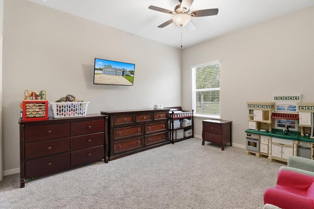 Active With Contract: $390,000 (4 beds, 3 baths, 2332 Square Feet)