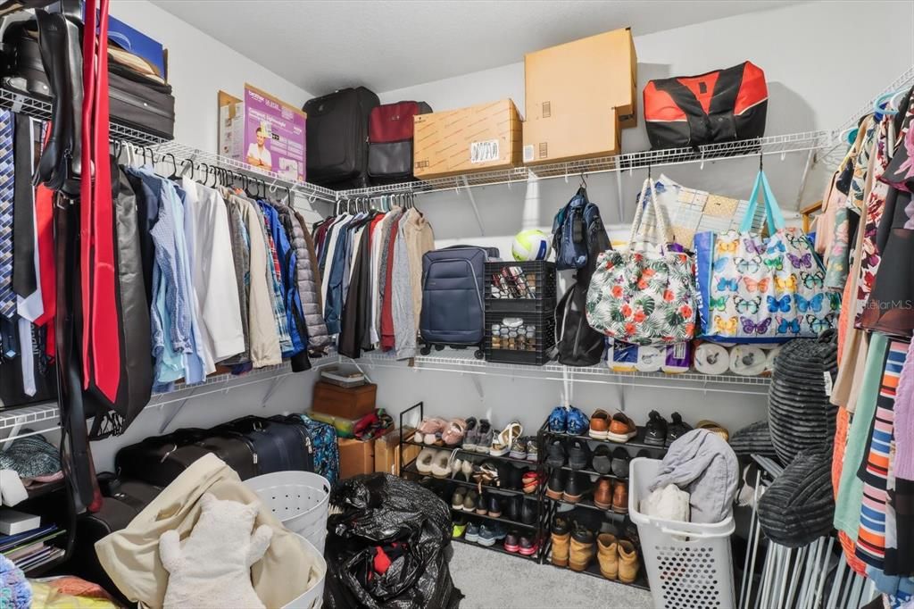 Active With Contract: $390,000 (4 beds, 3 baths, 2332 Square Feet)