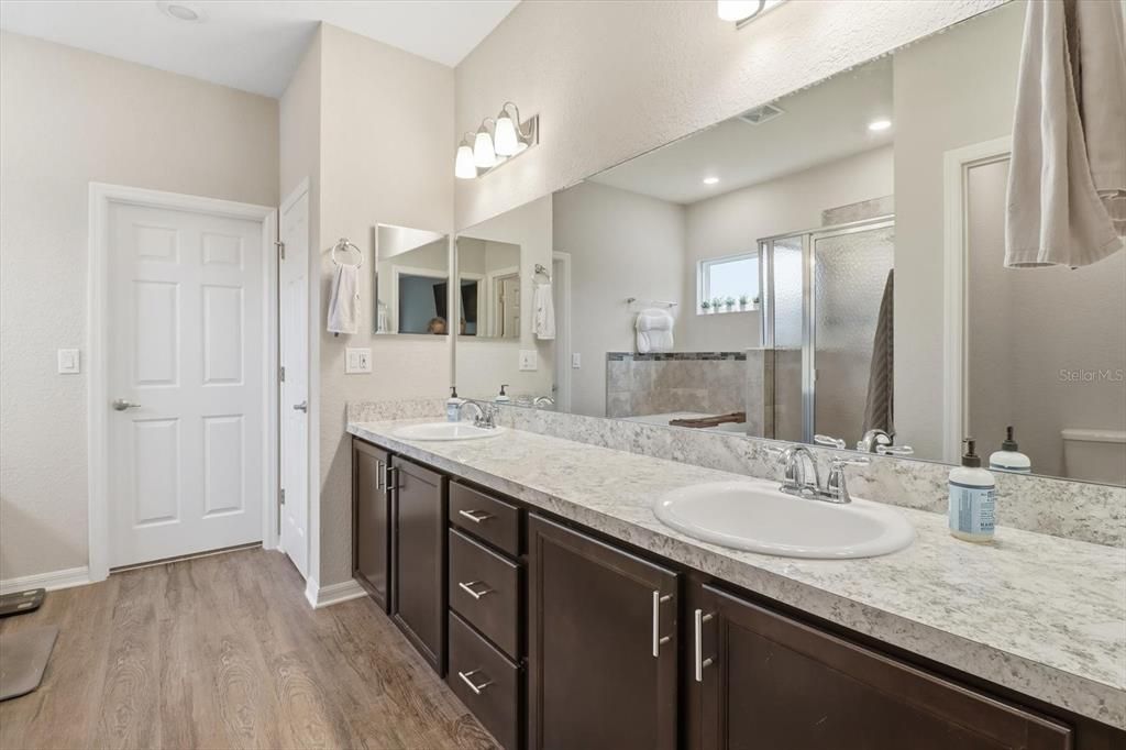 Active With Contract: $390,000 (4 beds, 3 baths, 2332 Square Feet)