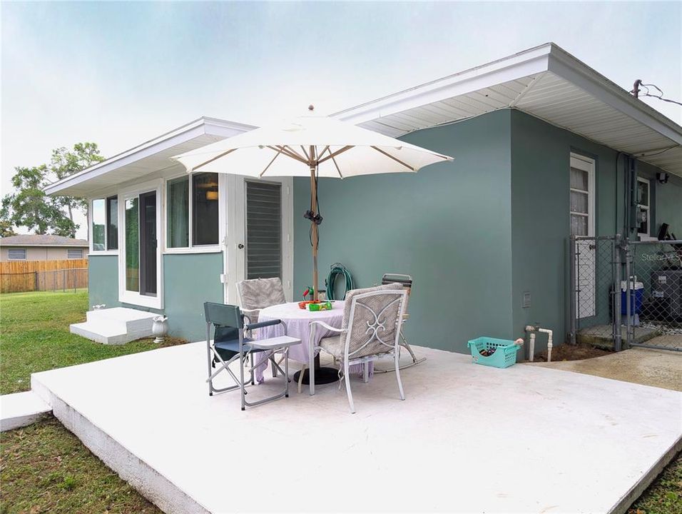 待售: $204,500 (2 贝兹, 1 浴室, 1153 平方英尺)