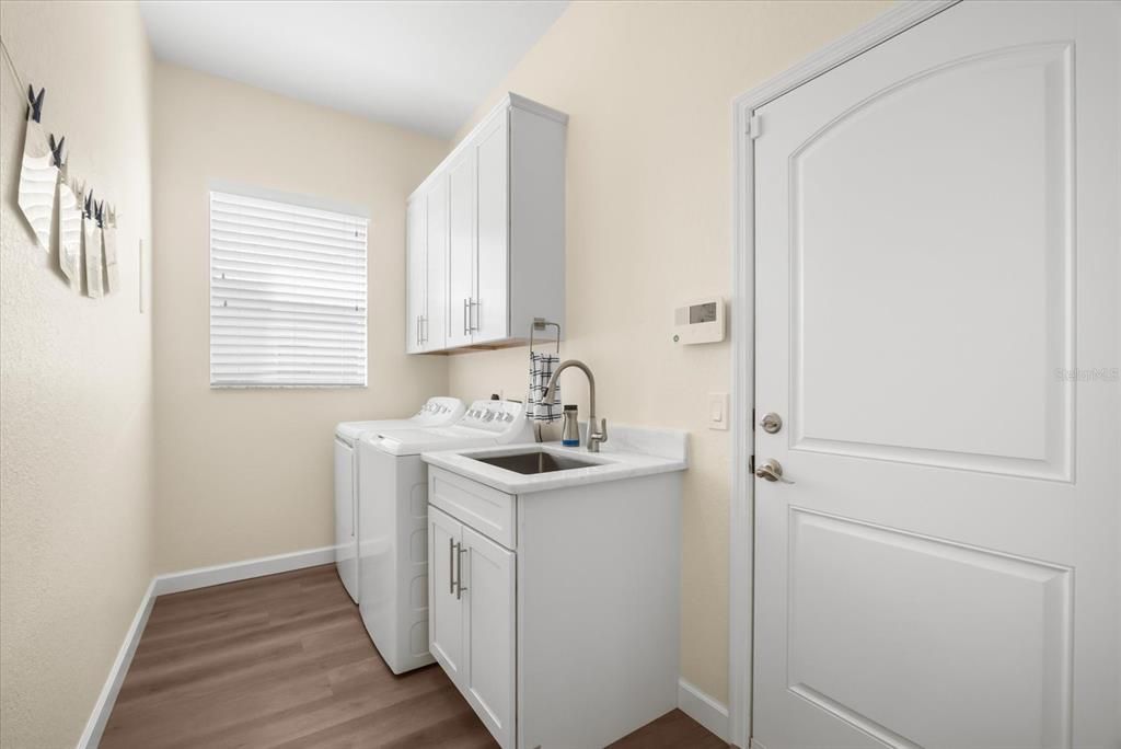 Active With Contract: $629,000 (3 beds, 2 baths, 2010 Square Feet)