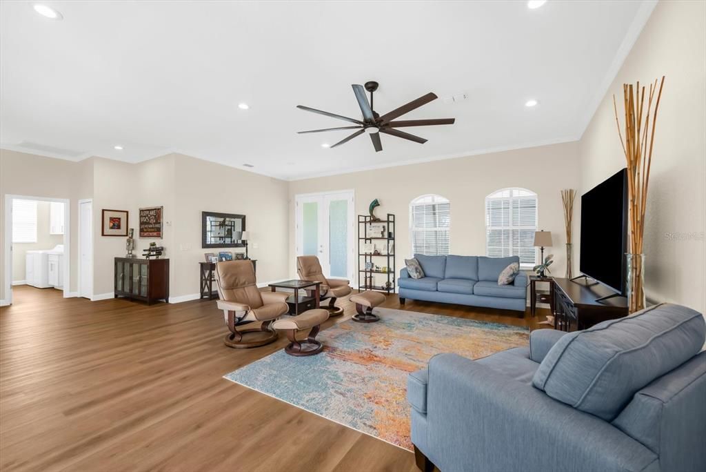 Active With Contract: $629,000 (3 beds, 2 baths, 2010 Square Feet)