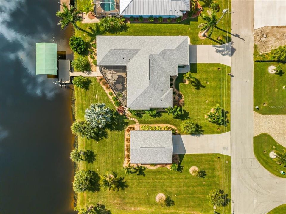 Active With Contract: $629,000 (3 beds, 2 baths, 2010 Square Feet)