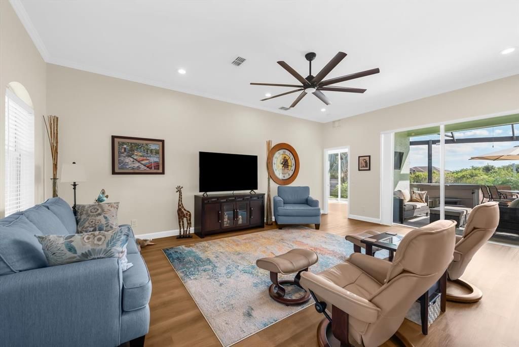 Active With Contract: $629,000 (3 beds, 2 baths, 2010 Square Feet)