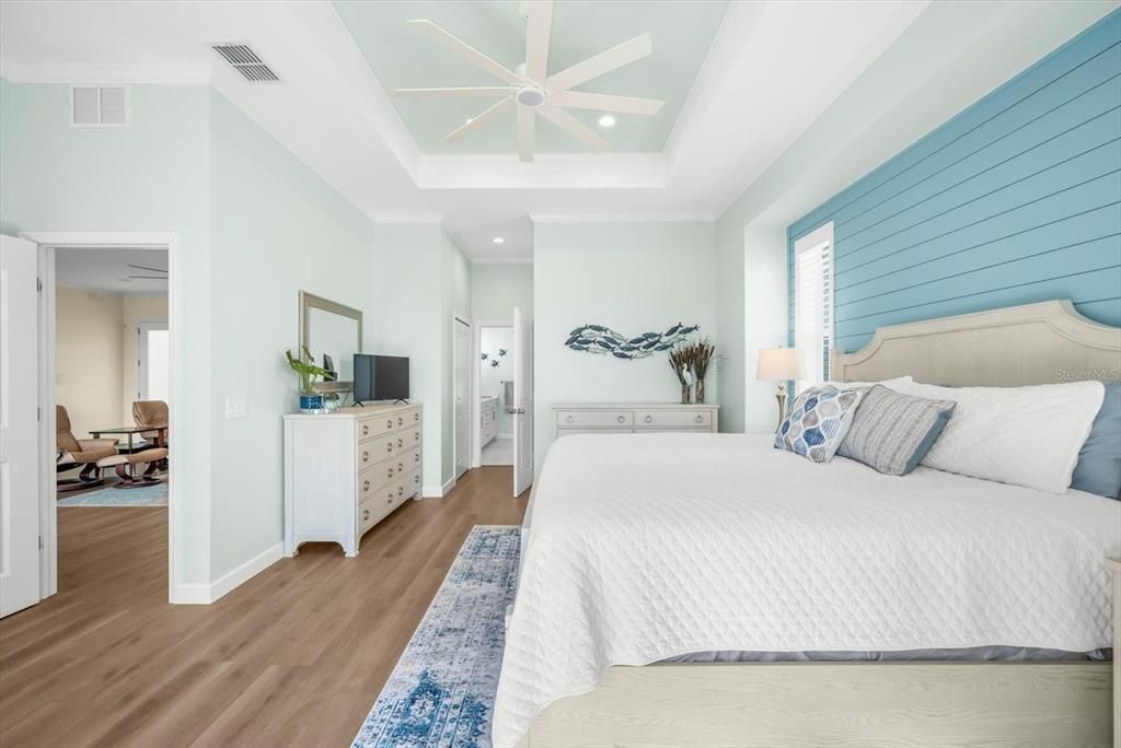 Active With Contract: $629,000 (3 beds, 2 baths, 2010 Square Feet)