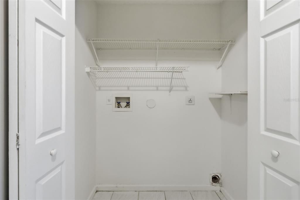 合同活跃: $499,900 (3 贝兹, 2 浴室, 1685 平方英尺)