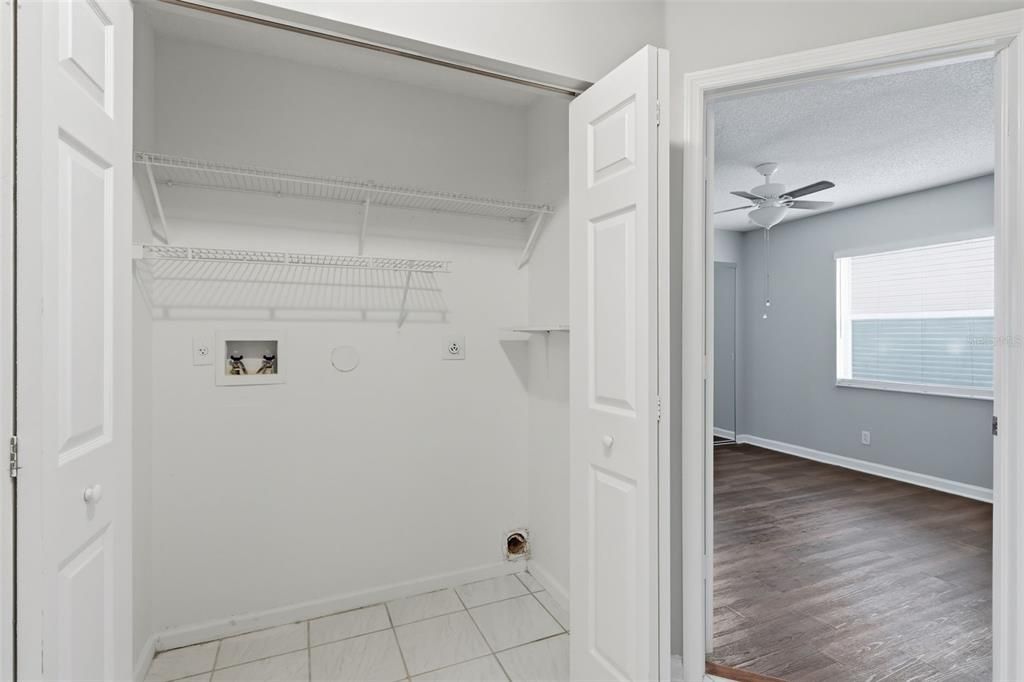 合同活跃: $499,900 (3 贝兹, 2 浴室, 1685 平方英尺)