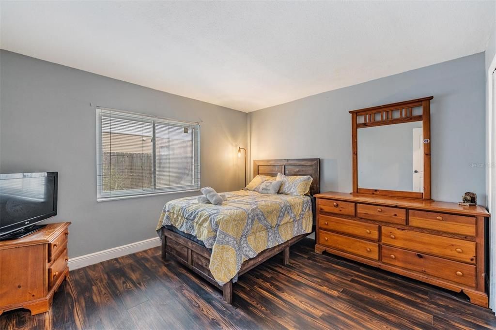 For Sale: $435,000 (4 beds, 2 baths, 2116 Square Feet)