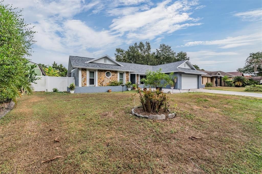 For Sale: $435,000 (4 beds, 2 baths, 2116 Square Feet)