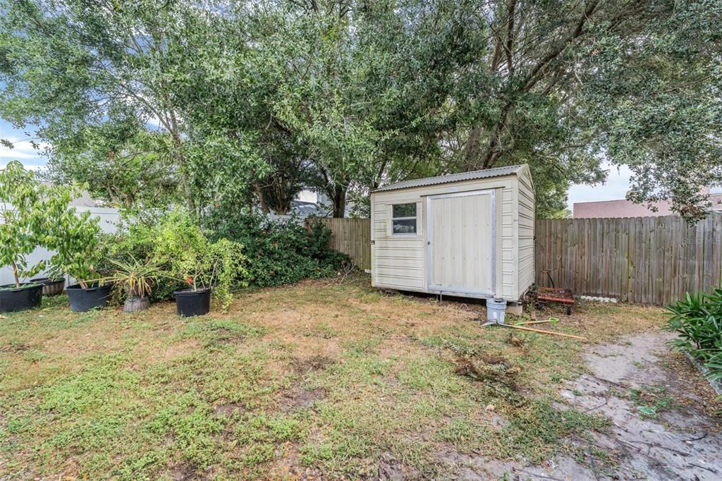 For Sale: $435,000 (4 beds, 2 baths, 2116 Square Feet)