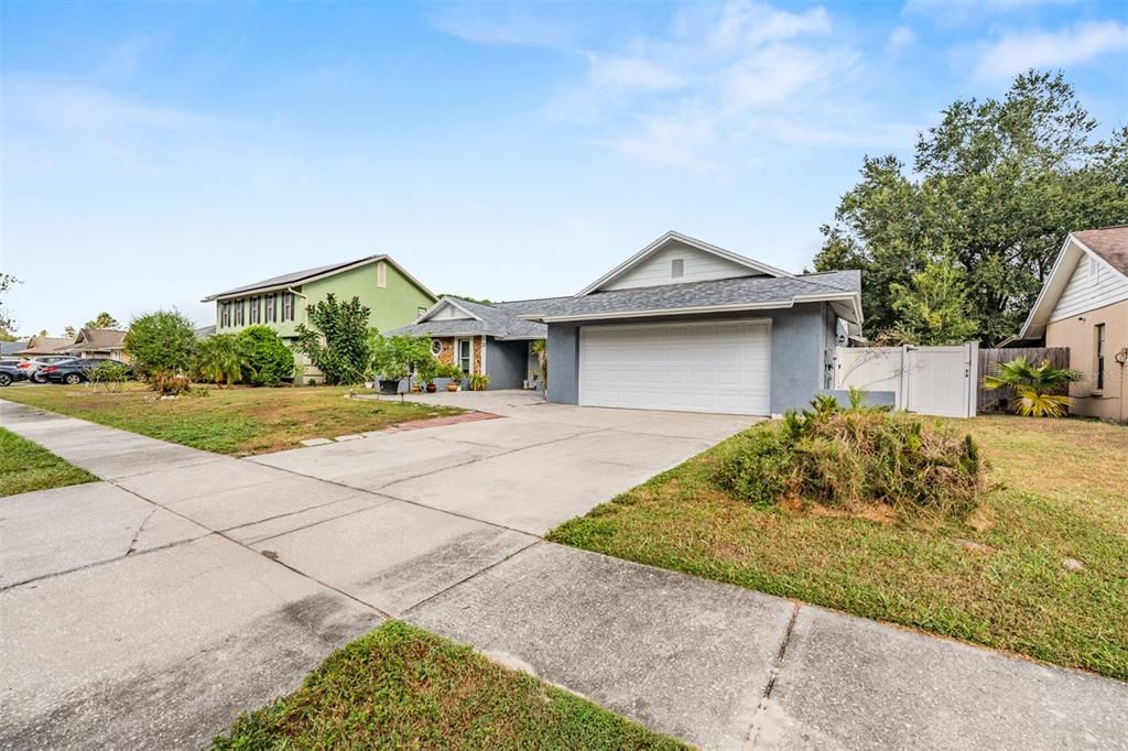 For Sale: $435,000 (4 beds, 2 baths, 2116 Square Feet)