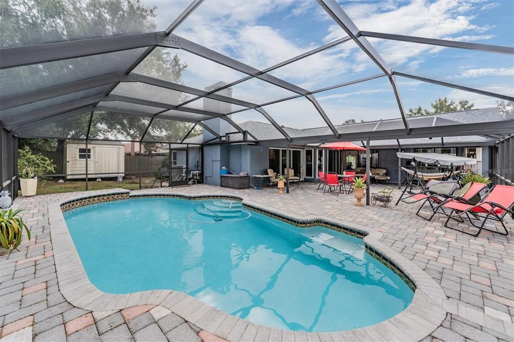 For Sale: $435,000 (4 beds, 2 baths, 2116 Square Feet)