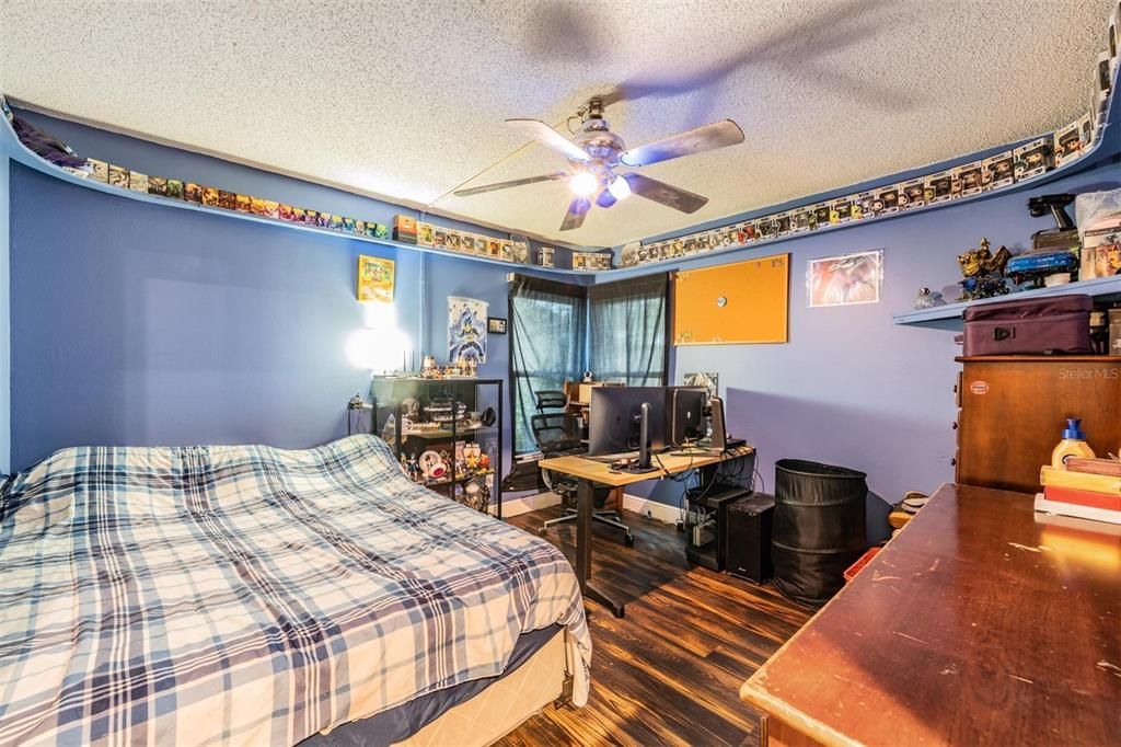 For Sale: $435,000 (4 beds, 2 baths, 2116 Square Feet)