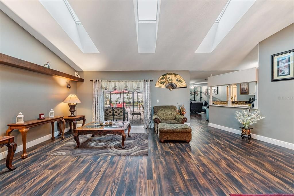 For Sale: $435,000 (4 beds, 2 baths, 2116 Square Feet)