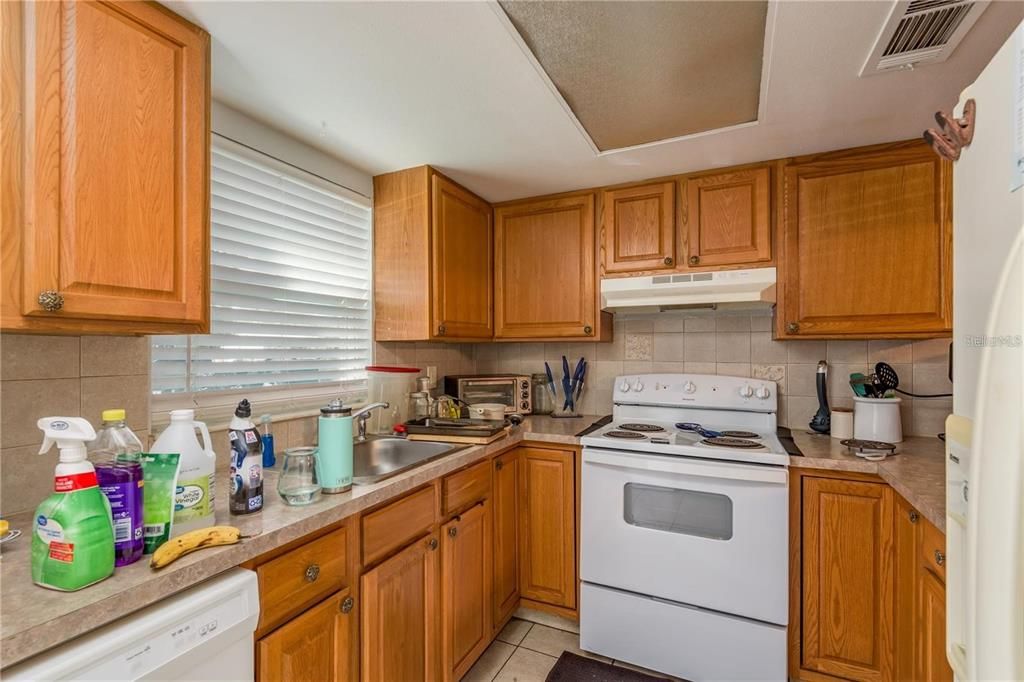 For Sale: $689,900 (6 beds, 0 baths, 2656 Square Feet)