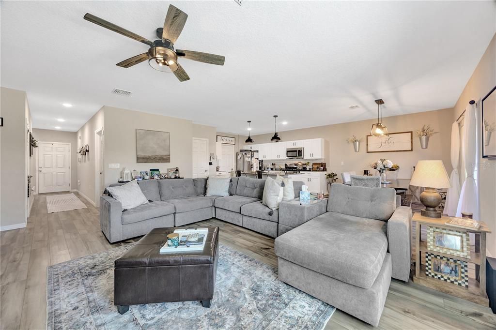 For Rent: $3,000 (4 beds, 2 baths, 2226 Square Feet)