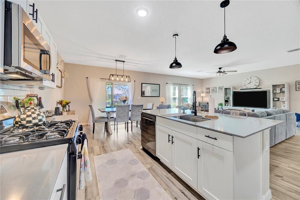 For Rent: $3,000 (4 beds, 2 baths, 2226 Square Feet)