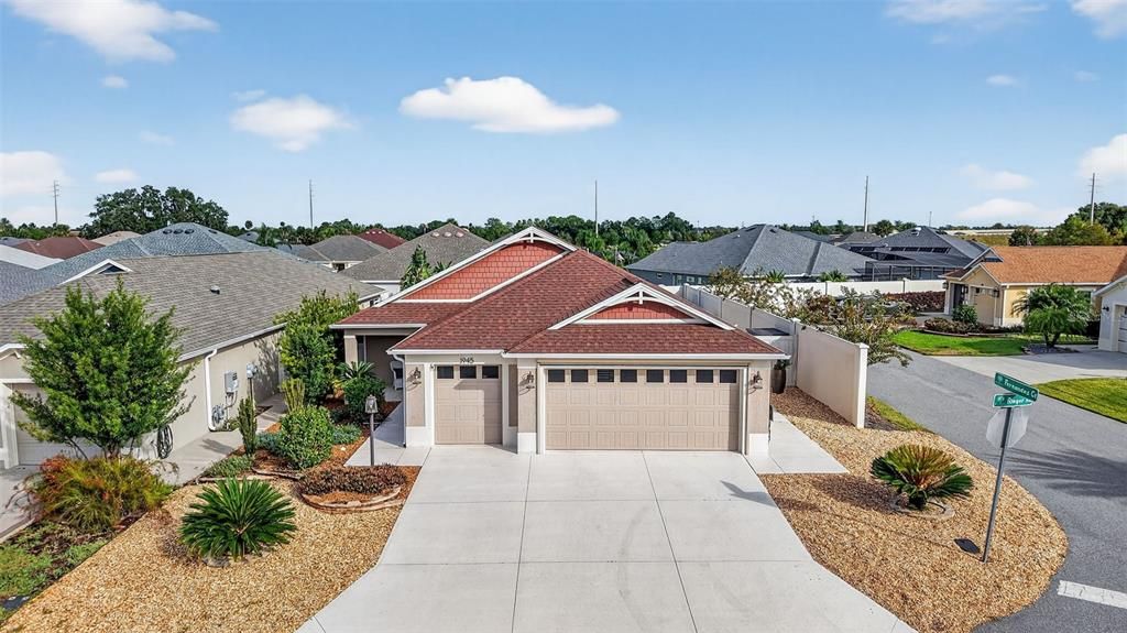 For Sale: $625,000 (3 beds, 2 baths, 1806 Square Feet)